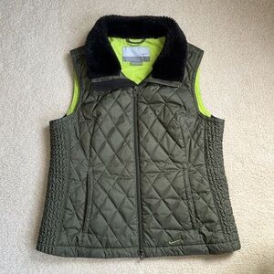 NIKE green quilted vest - Size Medium